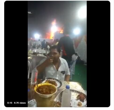 Santai Banget, Pria Ini Malah Asyik Makan saat Venue Pernikahan Kebakaran (twitter.com/fpjindia)