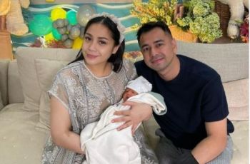 Nagita Slavina Pakai Crocs Sandal Sejuta Umat, Warganet: Bakal Booming Lagi, nih!