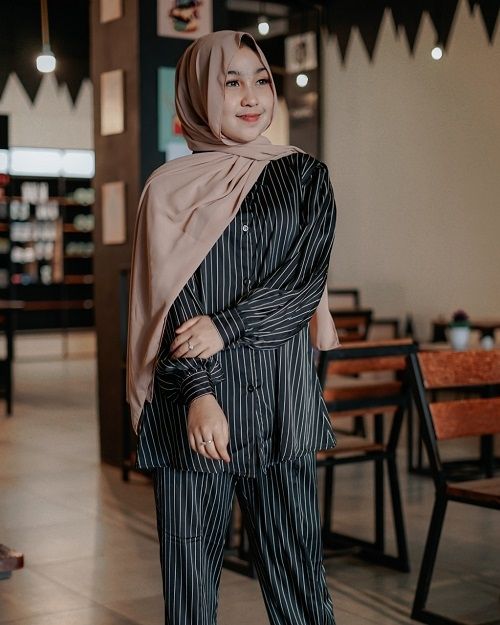 Koleksi brand fashion muslim lokal, Aqillah by Ria terinspirasi dari keindahan budaya dan alam Indonesia. (Foto: Dok. Aqillah by Ria)