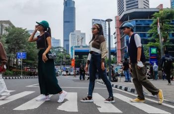 Semakin Kreatif, Intip OOTD Terbaru Muda Mudi di Citayam Fashion Week