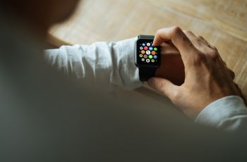 Hasil Survei: 64 Persen Orang Indonesia Punya Wearable Gadget, Smartwatch hingga Smart Shoes