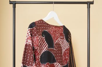 Punya Batik Berbahan Kain Polyester? Coba Cek Keasliannya!