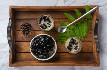 4 Inspirasi Resep Olahan Cincau yang Segar di Tengah Cuaca Panas!