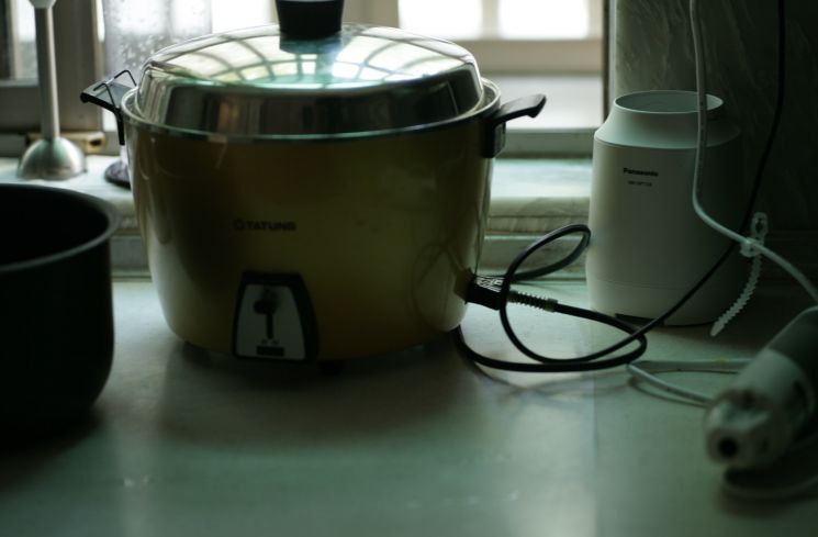 Ilustrasi rice cooker (Unsplash/MChe Lee)