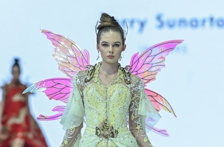 Pembukaan Jakarta Fashion Week 2024 di City Hall, Pondok Indah Mal III, Jakarta Selatan, Senin (23/10/2023). (Istimewa/JFW 2024)