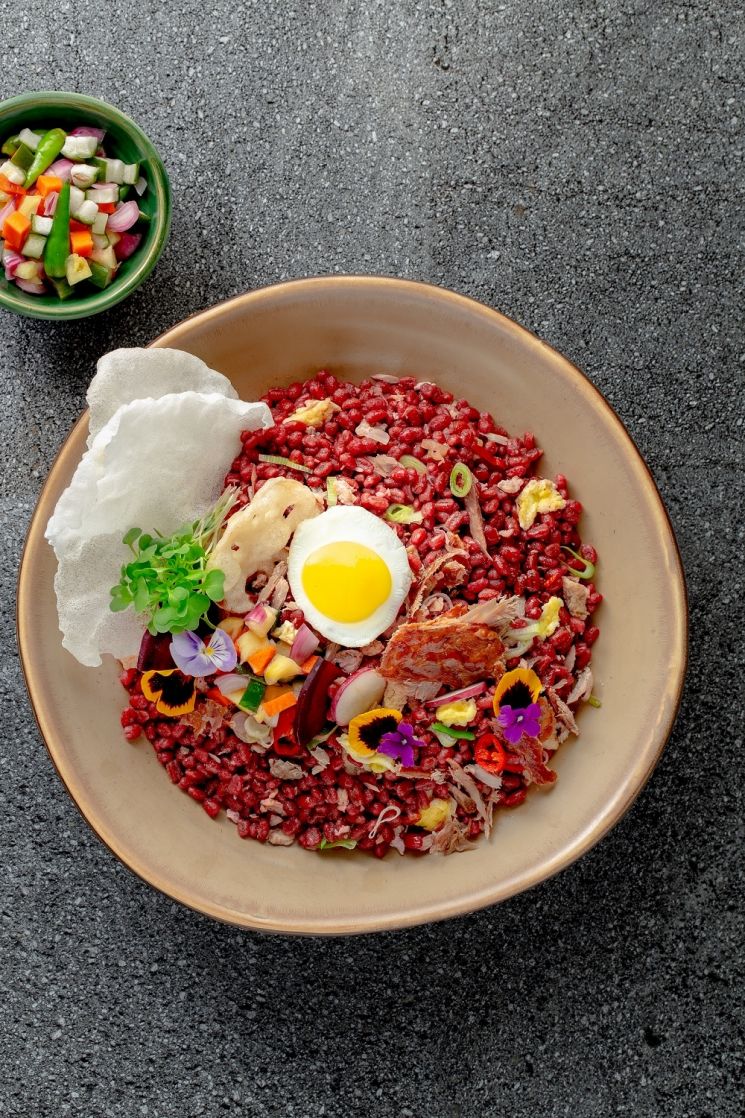 Nasi Goreng Bit Cakalang, salah satu kuliner klasik khas Indonesia yang Future Menu transformasi dalam tren Feel Good Food. 