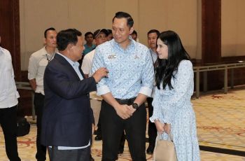 Annisa Pohan Tenteng Tas Hermes Ratusan Juta saat Debat Capres, Begini Penampakannya