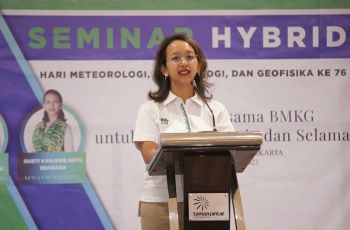 GKR Bendara Asyik Jajan di Angkringan, Putri Sultan Jogja Merakyat Banget