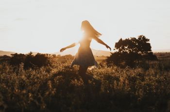 Tes Kepribadian: Kamu Introvert atau Ekstrovert? Jawab 10 Pertanyaan Ini