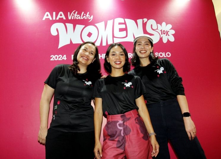 Kathryn Parapak, Andien Aisyah, dan Laila Munaf saat acara talkshow "AIA Vitality Women's 10K". (Foto: Dok. AIA Vitality Women's 10K)