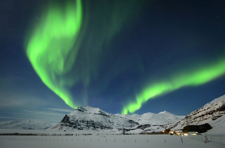 7 Arti Mimpi Aurora di Langit, Indahnya Malah Bikin Penasaran