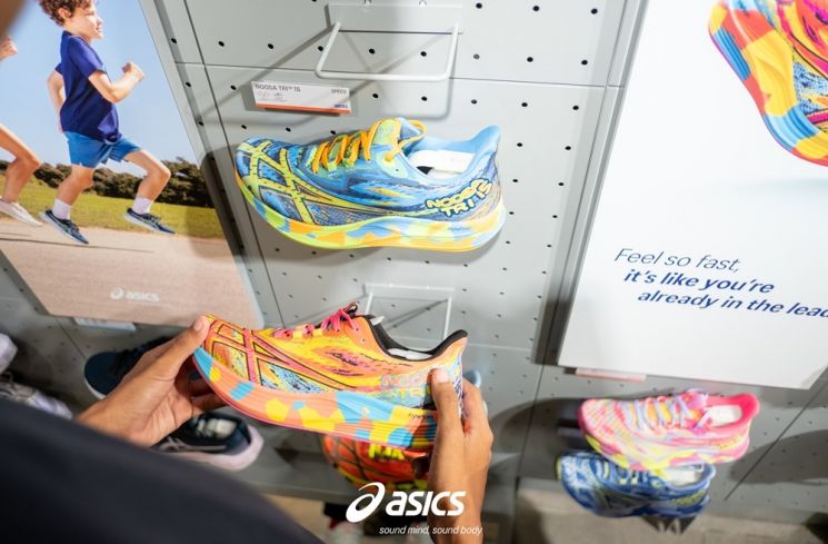 Gerai ke-11 ASICS di Summarecon Mall Bandung resmi dibuka. (Dok.Istimewa)