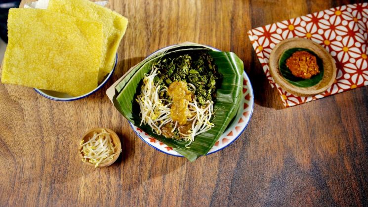 Pecel Semanggi. (Foto: Indonesia Kaya)