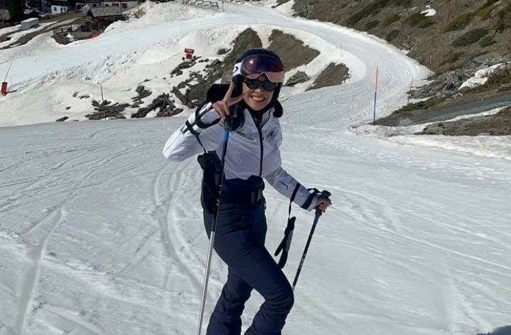 Dian Sastrowardoyo Main Ski di Swiss, Ternyata Segini Biayanya