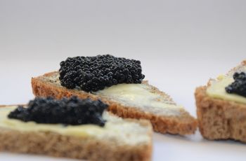 5 Fakta Menarik Caviar, Disajikan di Rumah Maia Estianty saat Lebaran