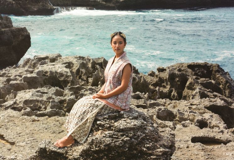 Perempuan inspiratif, Janis Argeswara, Peneliti Konservasi Satwa Laut di Nusa Lembongan, Bali. (Foto: Dok. Indonesia Kaya)