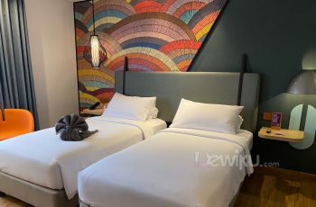 Terletak di BSD Tangerang, Hotel Ini Sajikan Interior Bertema Perjalanan Benang Menjadi Kain