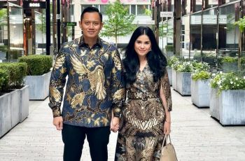 Gaya Annisa Pohan Pakai Batik di AS, Pancarkan Aura Elegan Tenteng Tas Mewah