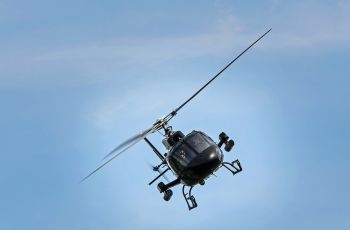 7 Arti Mimpi Helikopter, Simbol Petualangan dan Kebebasan