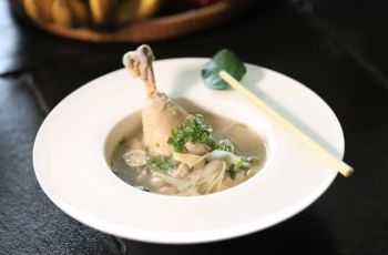 Lebih Praktis & Ekonomis, Ini Dia Solusi Pengganti Kaldu Ayam Buatan Sendiri