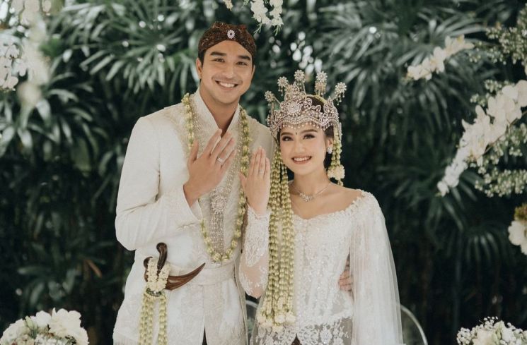 Salshabilla Adriani menikah dengan Ibrahim Risyad. (Instagram/salshabillaadr)