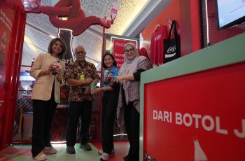Serunya Belajar Daur Ulang "Dari Botol Jadi Botol" di Jakarta Fair Kemayoran