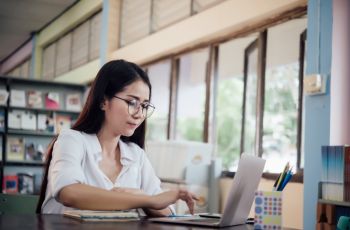 Terancam Naik, UKT Perguruan Tinggi Makin Berat di Kantong Mahasiswa