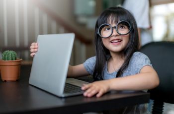 Kembangkan Kreativitas dan Berpikir Logis, Ini Manfaat Anak Ikut Kelas Pemrograman
