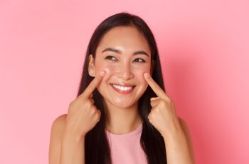 Beauty in Joy: Jadilah Cantik Tanpa Mengabaikan Kebahagiaan Dirimu Sendiri