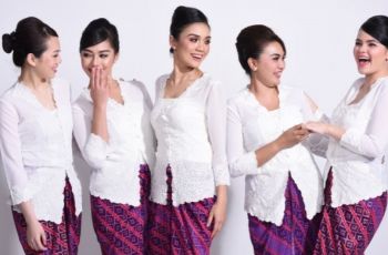 Kebaya Comeback! Dari Warisan Budaya ke Panggung Self-Expression Perempuan Muda