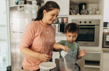 Pendidikan Kesetaraan Gender Sejak Dini, Psikolog: Anak Laki-Laki Boleh Belajar Memasak