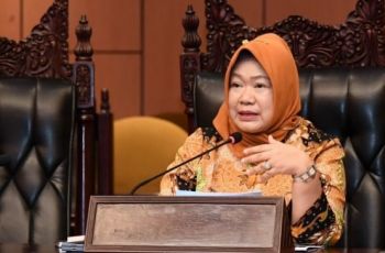 Mengenal Siti Fauziah, Perempuan Pertama yang Duduk di Kursi Sekjen MPR RI