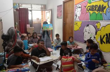 Komunitas Rumah Langit: Membuka Ruang Belajar dan Harapan bagi Anak-anak Marginal