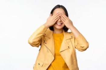 Lajang dan Bahagia: Cara Perempuan Menikmati Hidup Tanpa Tekanan Sosial