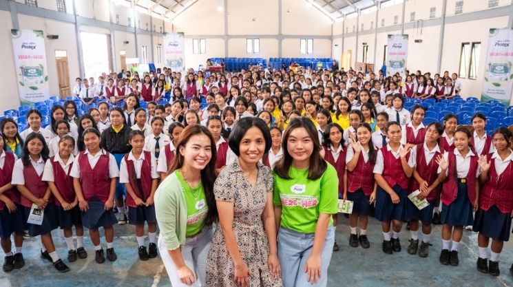 Talkshow #HersforHer: Menstruasi yang Bersih dan Sehat adalah Hak Semua Perempuan (dok. Hers Protex)