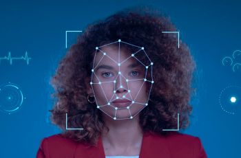 Wajah Kita Bisa Dicuri AI? Deepfake Jadi Ancaman Baru Buat Perempuan!
