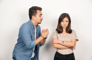 Ketika Cewek Diminta Temani Cowok dari Nol: Bukti Cinta atau Cuma Bikin Capek Hati?