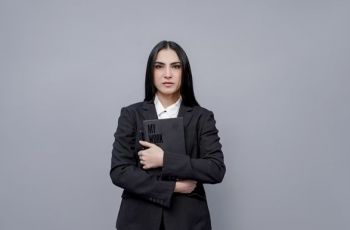 Anti Stuck! Ini Alasan Kenapa Cewek Gen Z Berani Gonta-Ganti Jalur Karier