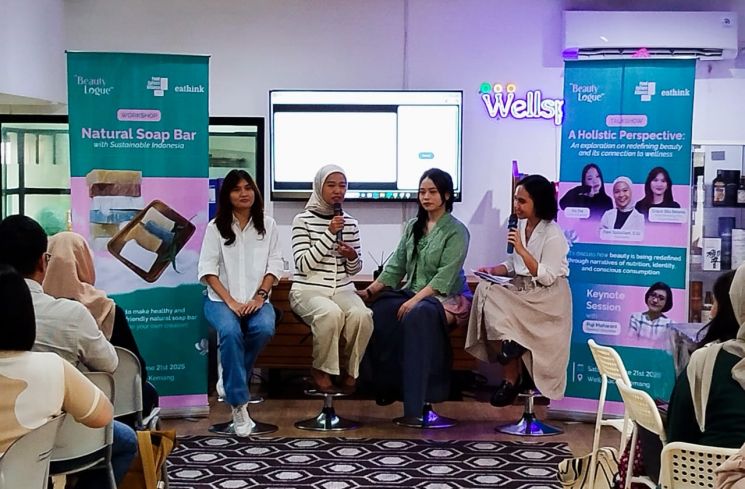 Beauty Dialogue bertajuk “A Holistic Perspective: An Exploration on Redefining Beauty and Its Connection to Wellness” (dok. Eathink)