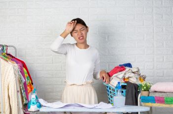 Full Time Nggak Ada Libur: Kalau Jadi Ibu Rumah Tangga Dibayar, Negara Bisa Bangkrut?
