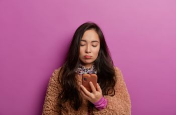 Ghosting VS Caspering: Sama-Sama Hilang Tanpa Kepastian, Tapi Mana yang Lebih 