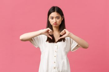 Gampang Nggak Enakan? Tanda Kamu People Pleaser dan Cara Stop-nya!