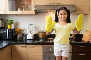 Kebiasaan Kecil Berdampak Besar: Anak Suka Beberes Bisa Lebih Sukses?