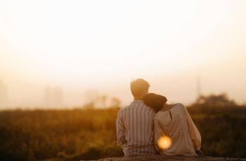 Pacar Bukan Satpam! Kenapa Kamu Wajib Punya Batasan Biar Gak Toksik
