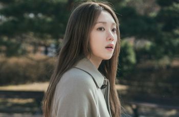 Bakal Main di Drakor Baru, Ini 5 Jejak Drama Keren Lee Sung Kyung