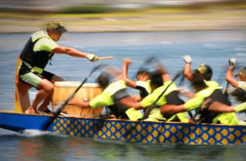 Pacu Jalur Jadi Sorotan Dunia, Ini Deretan Festival Perahu Dayung Paling Meriah di Indonesia