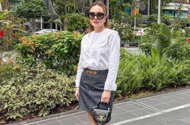 Intip inspirasi OOTD liburan ala Shandy Aulia yang simpel, elegan, dan cocok banget buat para mama muda stylish.
