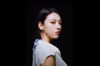 OOTD Elegan ala Ayaka Miyoshi, Si Ahli Forensik Stylish di Alice in Borderland