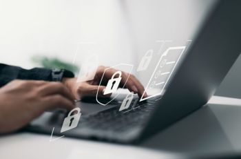 Data Pribadi WNI Katanya Bakal Dibagiin ke AS, Perlu Panik Nggak, Sih?
