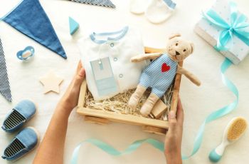 4 Ide Kado Lahiran yang Nggak Gitu-Gitu Aja: Spesial Buat Ibu Baru